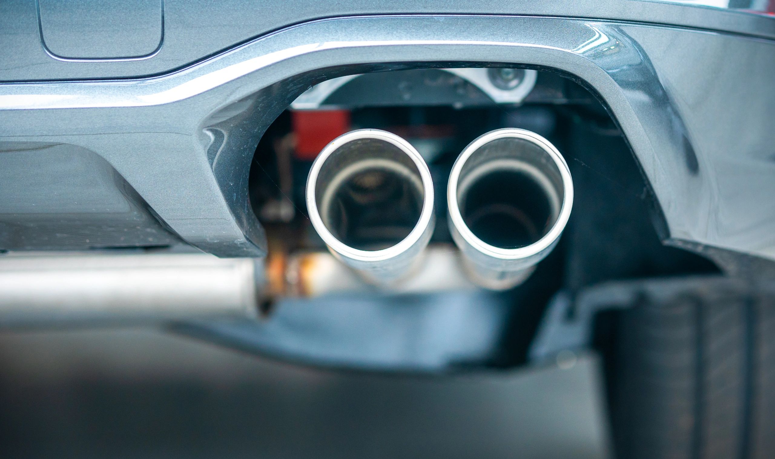 SUV exhaust system
